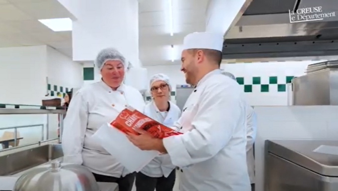 les cuisiniers du collège de Crocq échangent autour de la charte bien manger